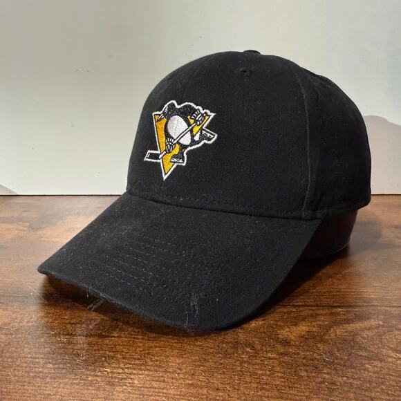 NHL Pittsburg Penguins Logo Strapback Cap, Black Official NHL License - Picture 2 of 6